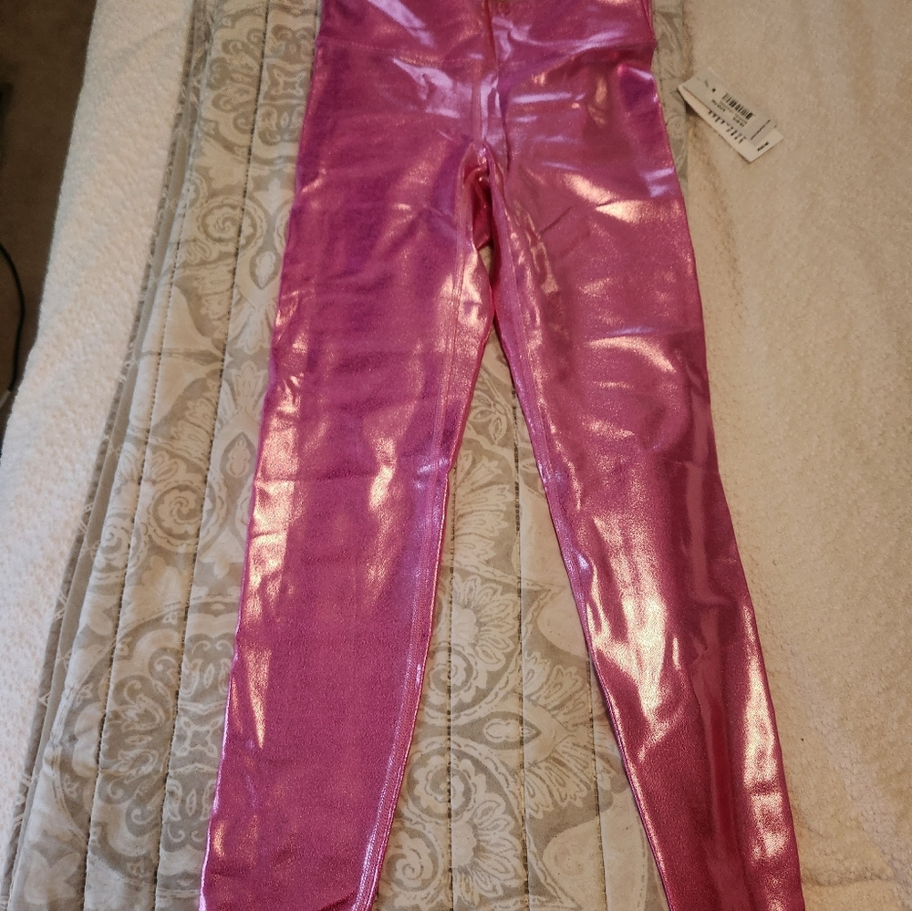Marvel Legging – High-Waisted Metallic Performance Legging